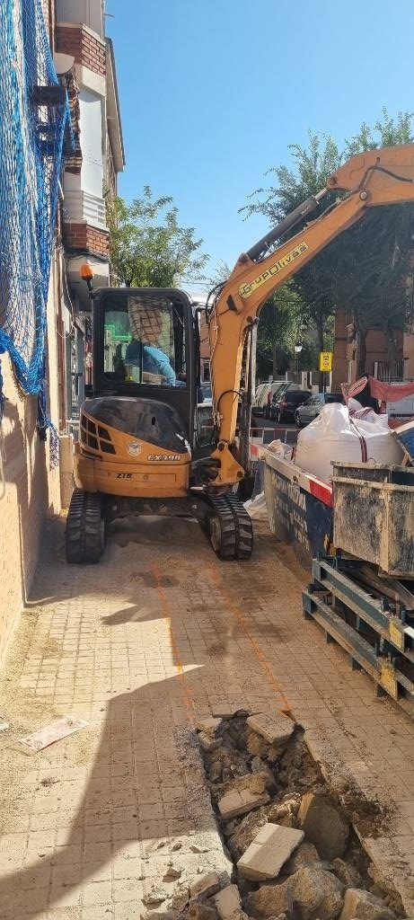 2016 Case CX 39 B, 3 900 mth, dovoz Skladem v EU — foto 3 z 9