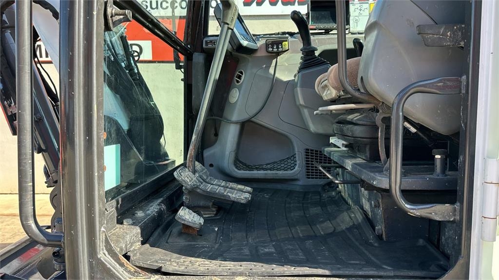 2020 Bobcat E85, 3 765 mth, dovoz Skladem v EU — foto 12 z 16
