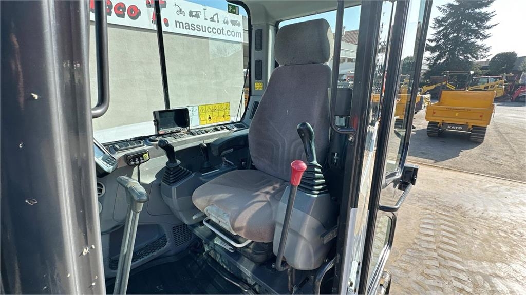 2020 Bobcat E85, 3 765 mth, dovoz Skladem v EU — foto 13 z 16