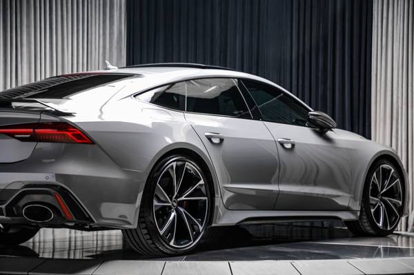 2021 Audi, dovoz Kanada — foto 10 z 12