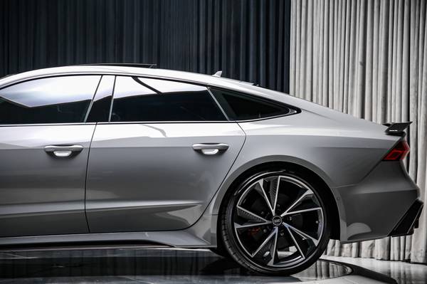 2021 Audi, dovoz Kanada — foto 8 z 12