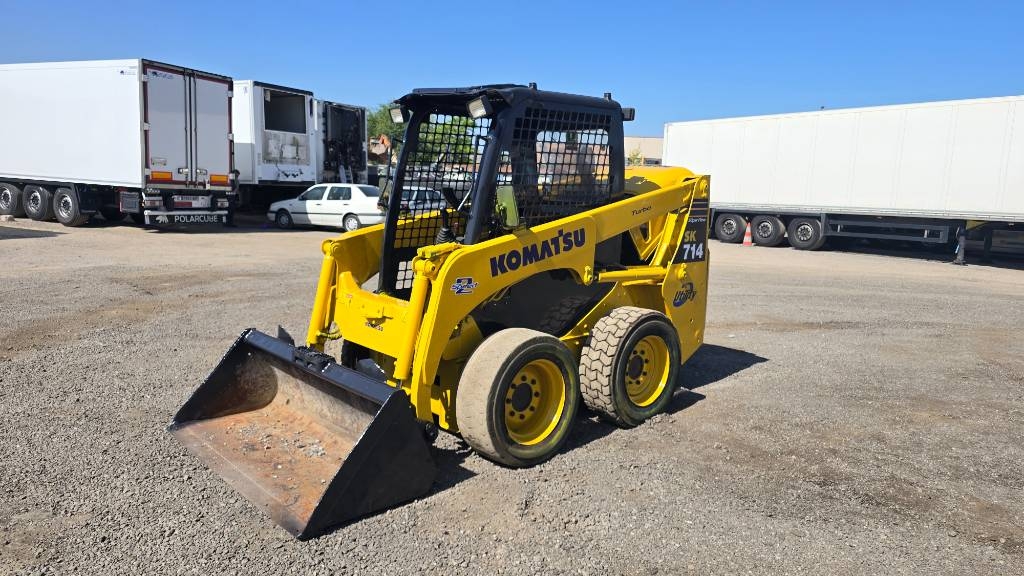 2006 Komatsu SK 714, 9 200 mth, dovoz Skladem v EU — foto 1