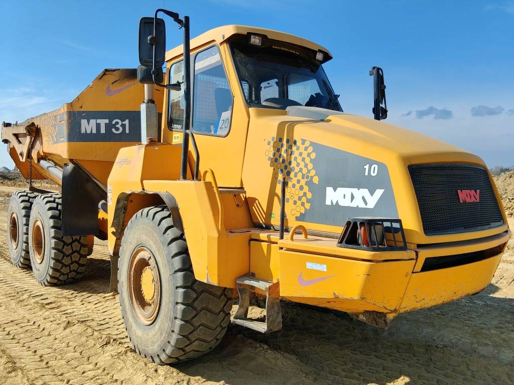 2004 Moxy MT31, 17 200 mth, dovoz Skladem v EU — foto 1