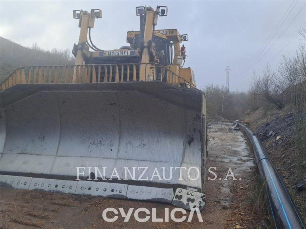 2000 Cat D10R, 29 000 mth, dovoz Skladem v EU — foto 1