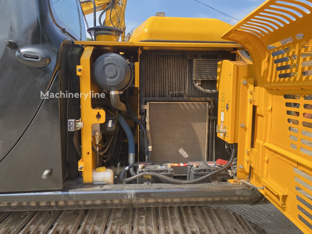 2018 JCB JS, 3 612 mth, dovoz Skladem v EU — foto 2 z 16