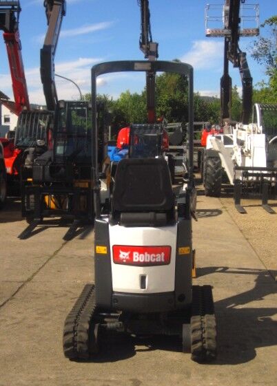 2017 Bobcat, 2 339 mth, dovoz Skladem v EU — foto 4 z 12