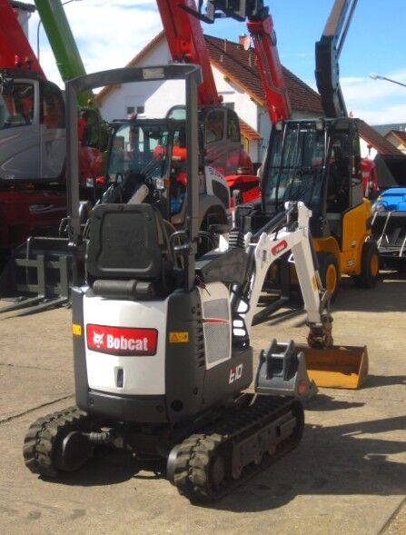 2017 Bobcat, 2 339 mth, dovoz Skladem v EU — foto 5 z 12