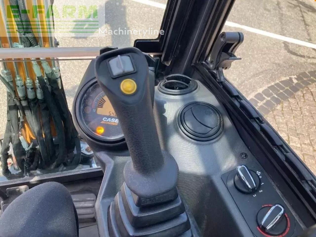 Case CX, dovoz Skladem v EU — foto 9 z 15