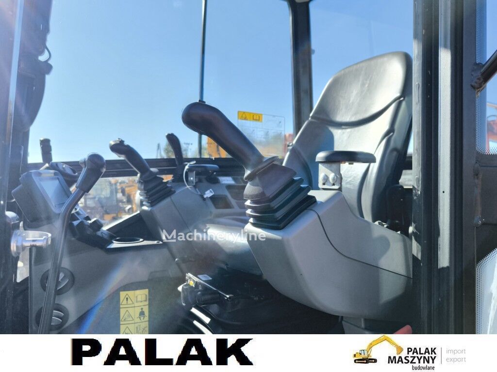 2023 Bobcat, 1 988 mth, dovoz Skladem v EU — foto 11 z 16