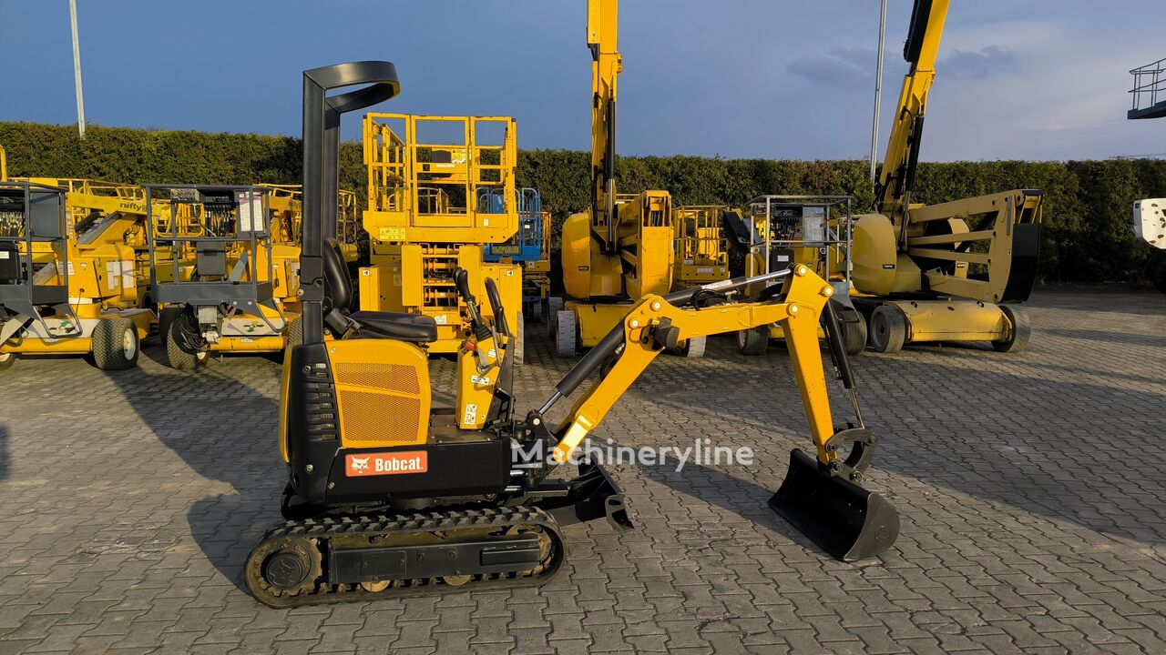 2018 Bobcat E08, 1 665 mth, dovoz Skladem v EU — foto 4 z 15