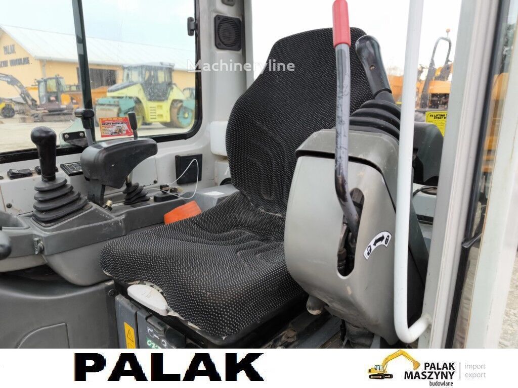 2018 Takeuchi MINI, 1 897 mth, dovoz Skladem v EU — foto 12 z 16