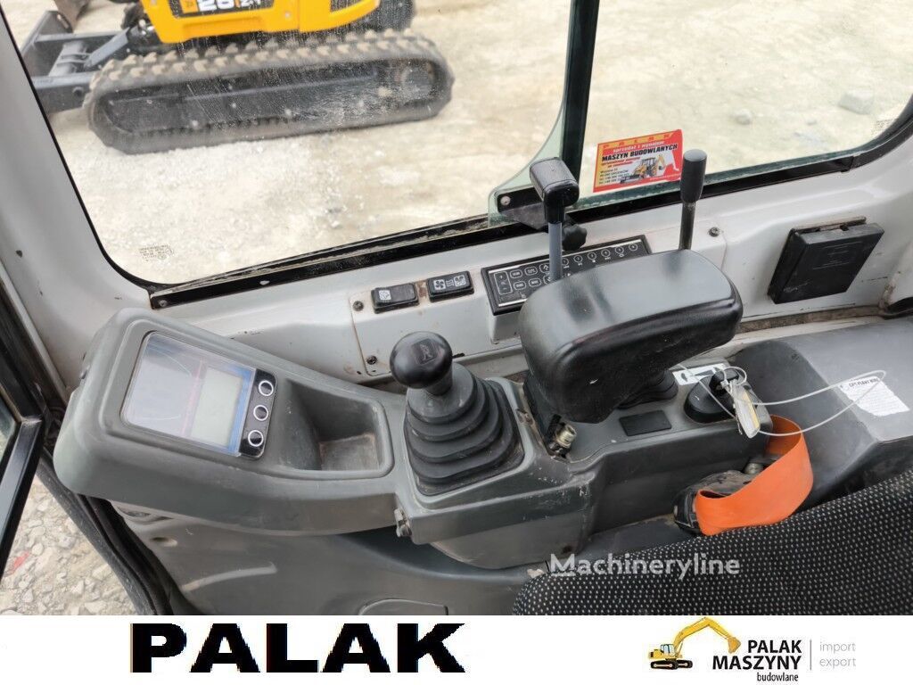 2018 Takeuchi MINI, 1 897 mth, dovoz Skladem v EU — foto 15 z 16