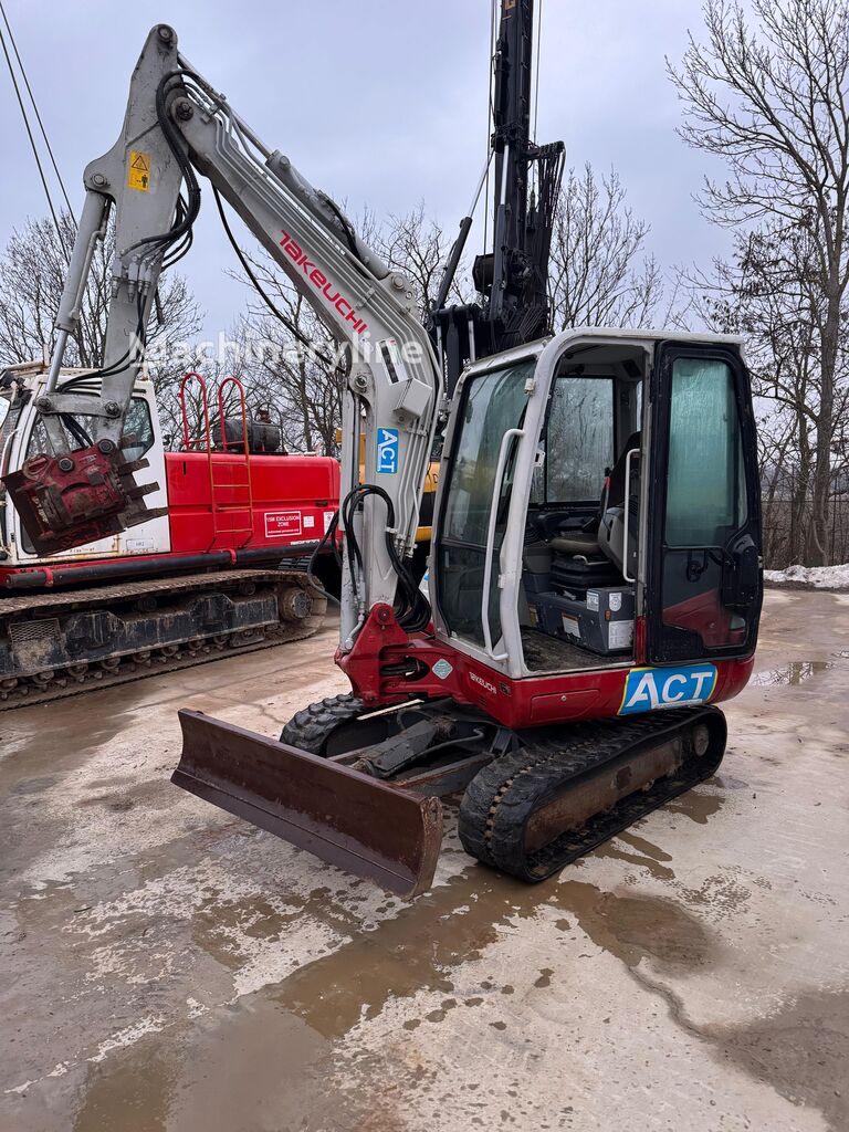 2017 Takeuchi TB240, 2 241 mth, dovoz Skladem v EU — foto 8 z 10