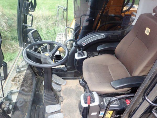 2011 JCB JS, 13 828 mth, dovoz Skladem v EU — foto 6 z 10