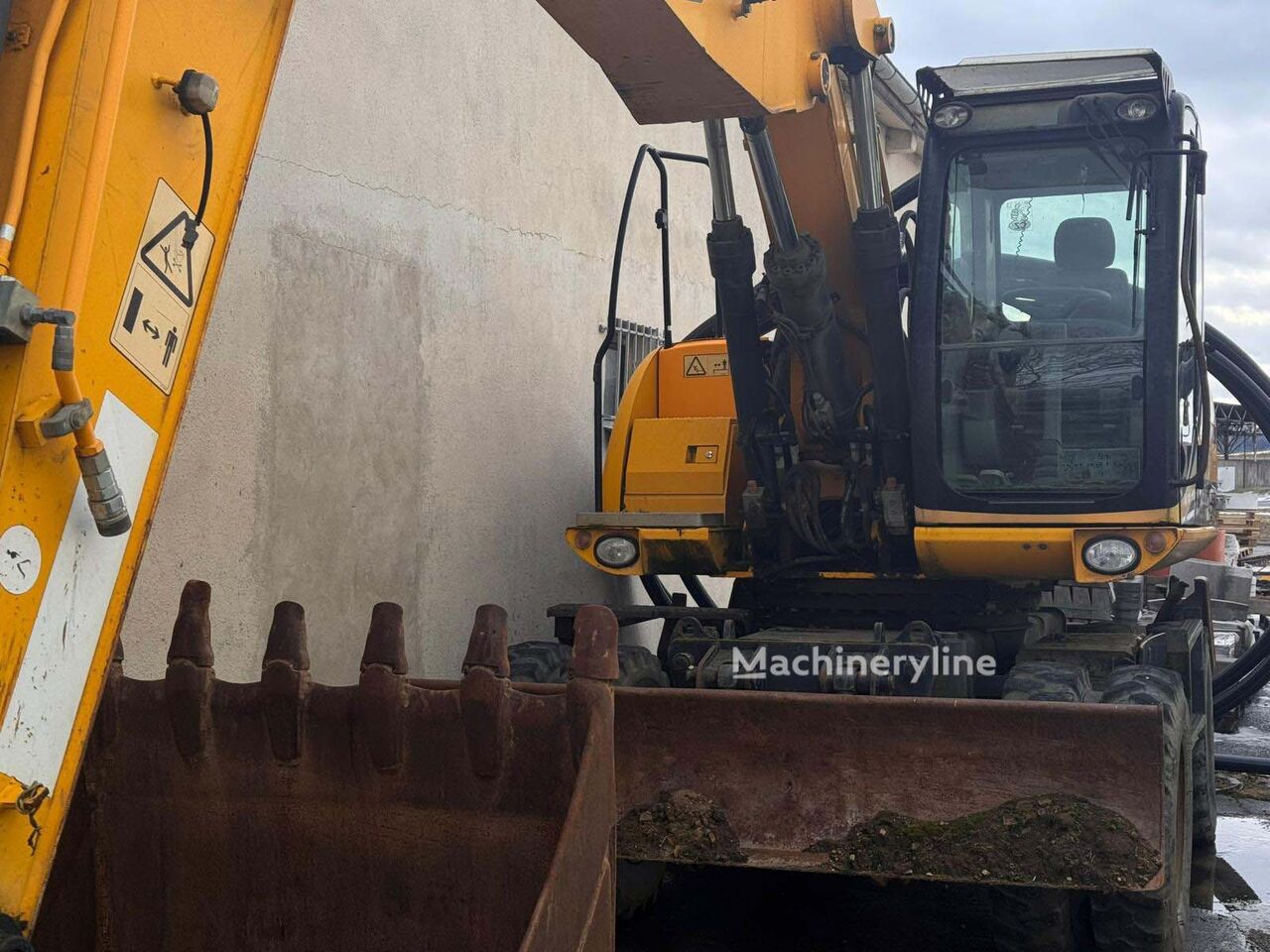 2008 JCB JS175W, 11 500 mth, dovoz Skladem v EU — foto 2 z 16