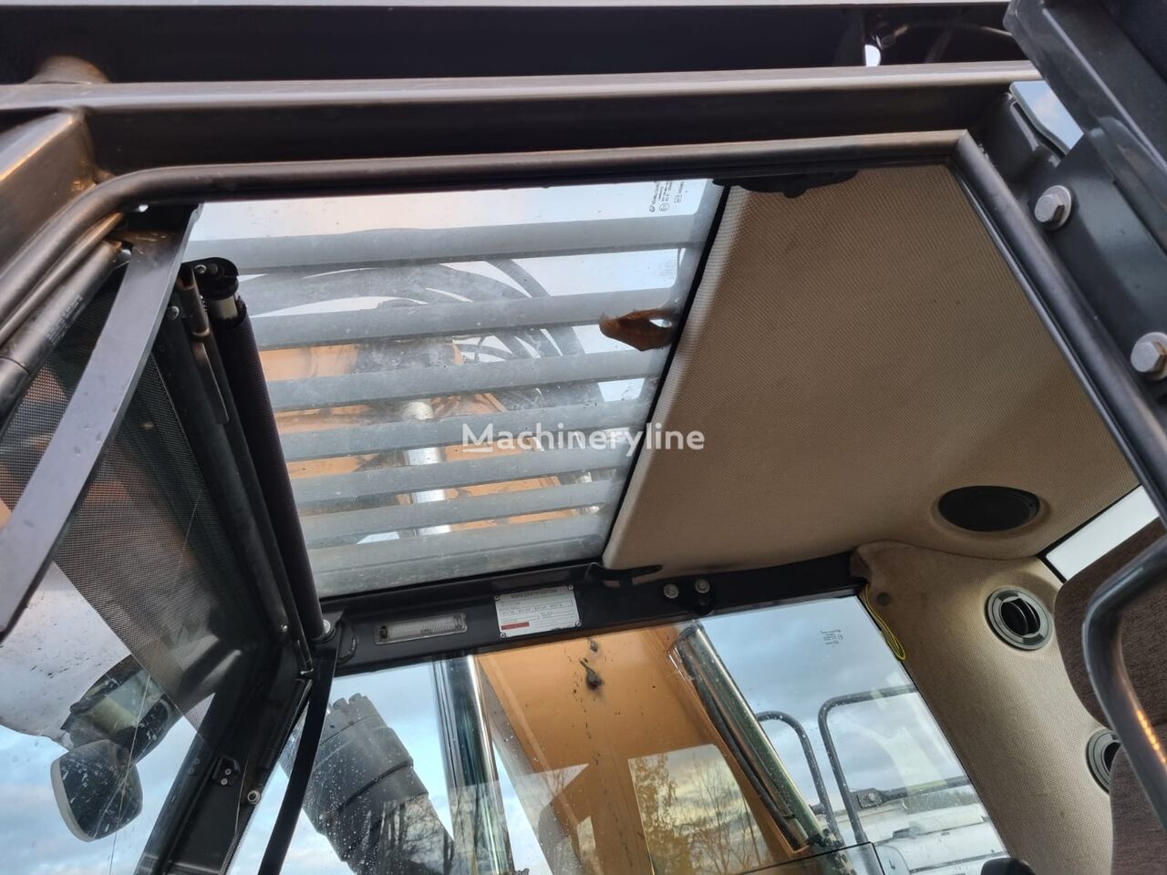2017 Case WX, 9 910 mth, dovoz Skladem v EU — foto 16 z 16