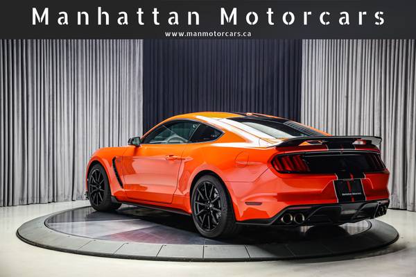 2016 Ford, dovoz Kanada — foto 5 z 12