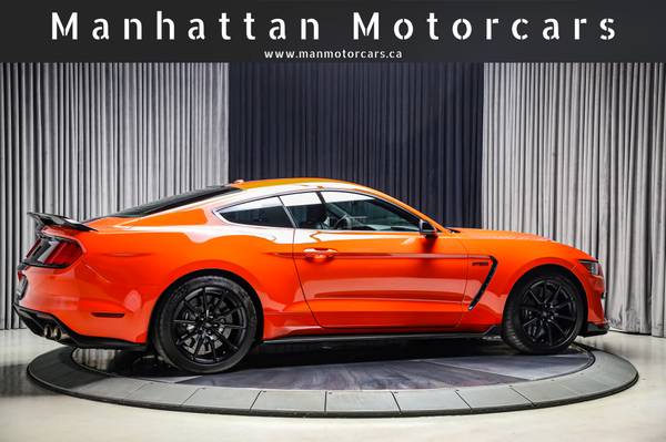2016 Ford, dovoz Kanada — foto 8 z 12
