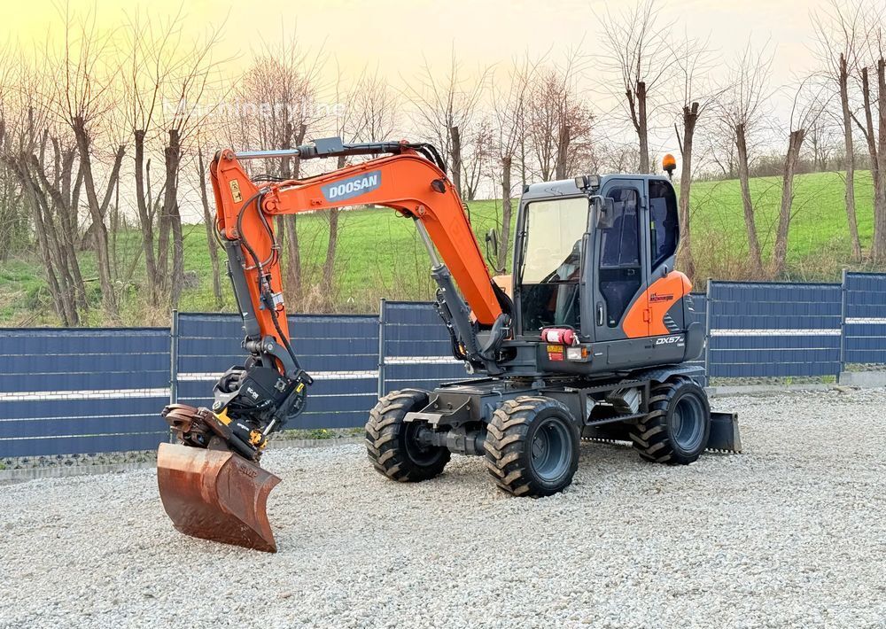 2017 Doosan DX57W, 2 200 mth, dovoz Skladem v EU — foto 1