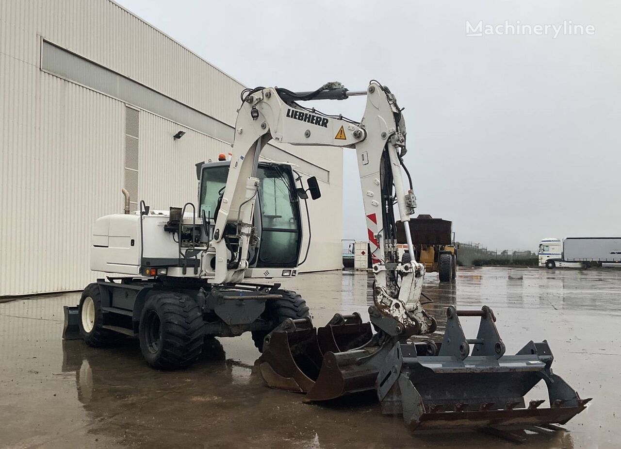 2012 Liebherr A309, 9 342 mth, dovoz Skladem v EU — foto 2 z 16