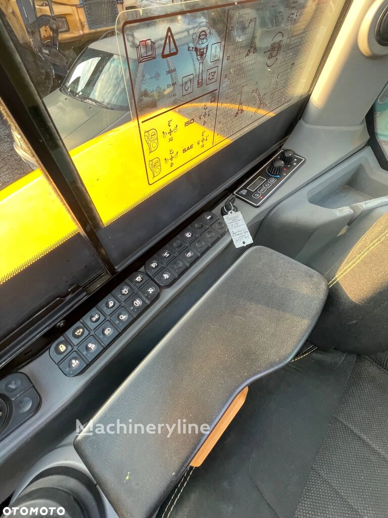 2016 JCB HYDRADIG, 8 600 mth, dovoz Skladem v EU — foto 9 z 11