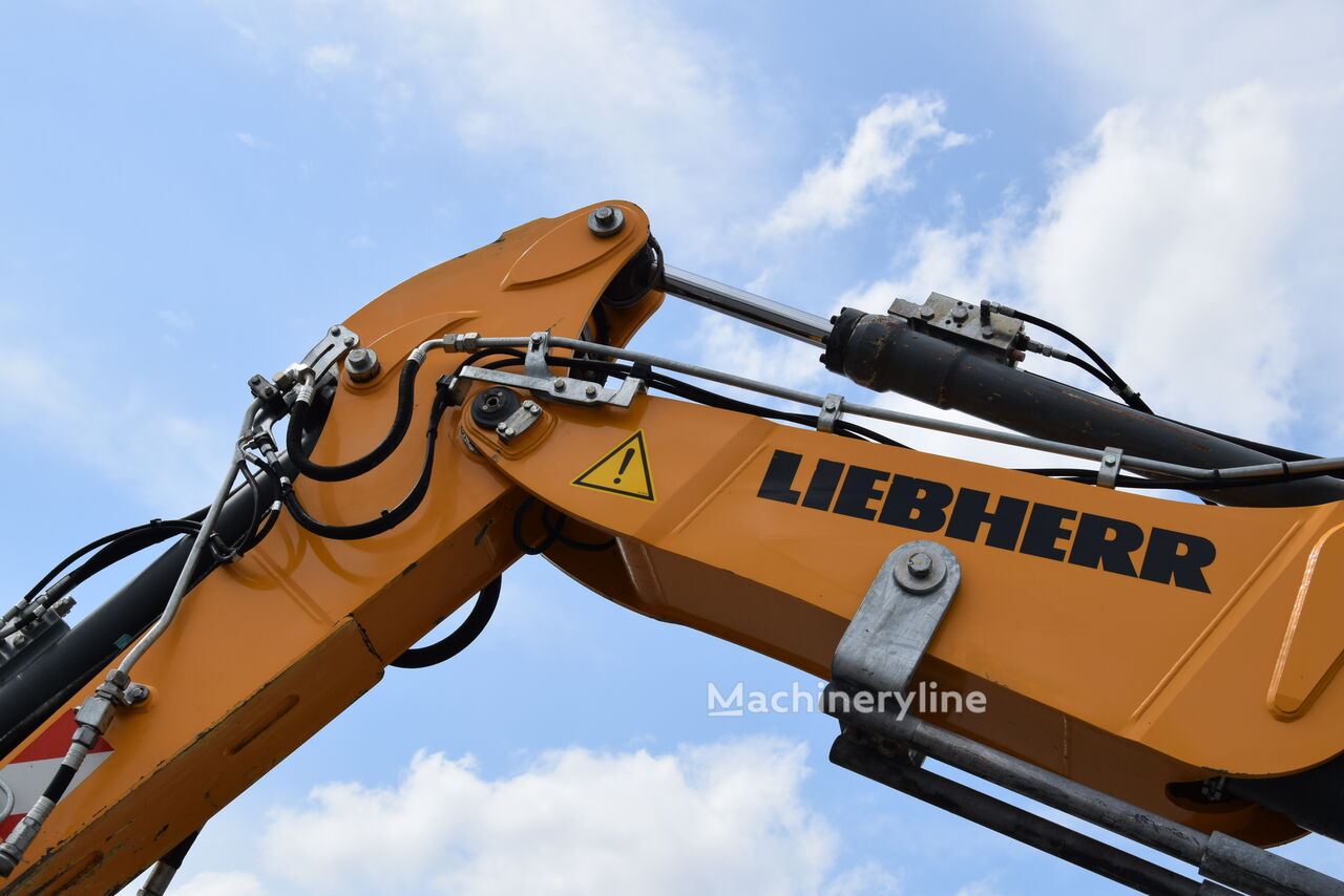 2017 Liebherr A910, 6 968 mth, dovoz Skladem v EU — foto 13 z 16