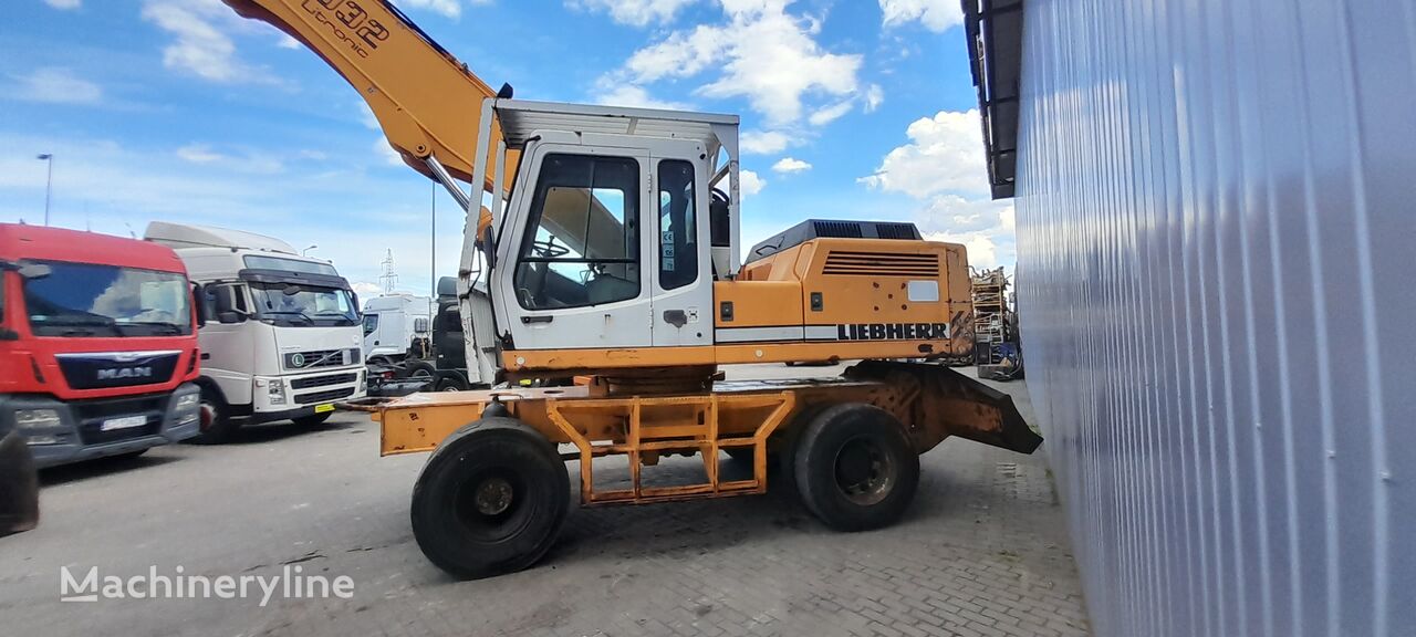 1998 Liebherr, 15 000 mth, dovoz Skladem v EU — foto 2 z 16