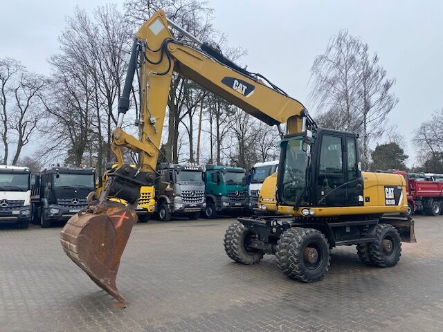 2012 Caterpillar, 10 552 mth, dovoz Skladem v EU — foto 1