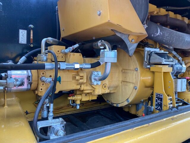 2012 Caterpillar, 10 552 mth, dovoz Skladem v EU — foto 10 z 16