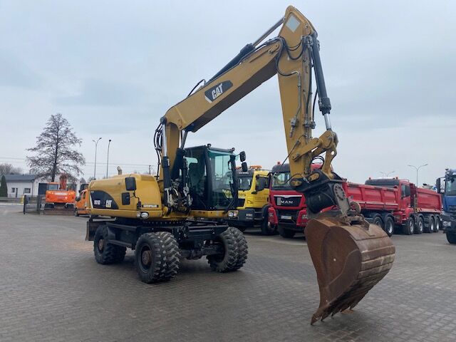 2012 Caterpillar, 10 552 mth, dovoz Skladem v EU — foto 2 z 16