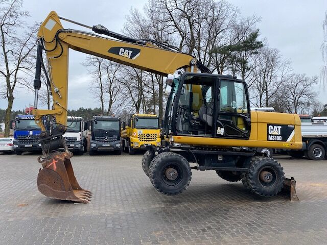 2012 Caterpillar, 10 552 mth, dovoz Skladem v EU — foto 5 z 16
