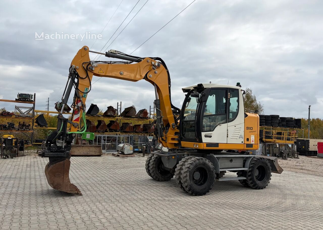 2016 Liebherr A910, 10 720 mth, dovoz Skladem v EU — foto 1
