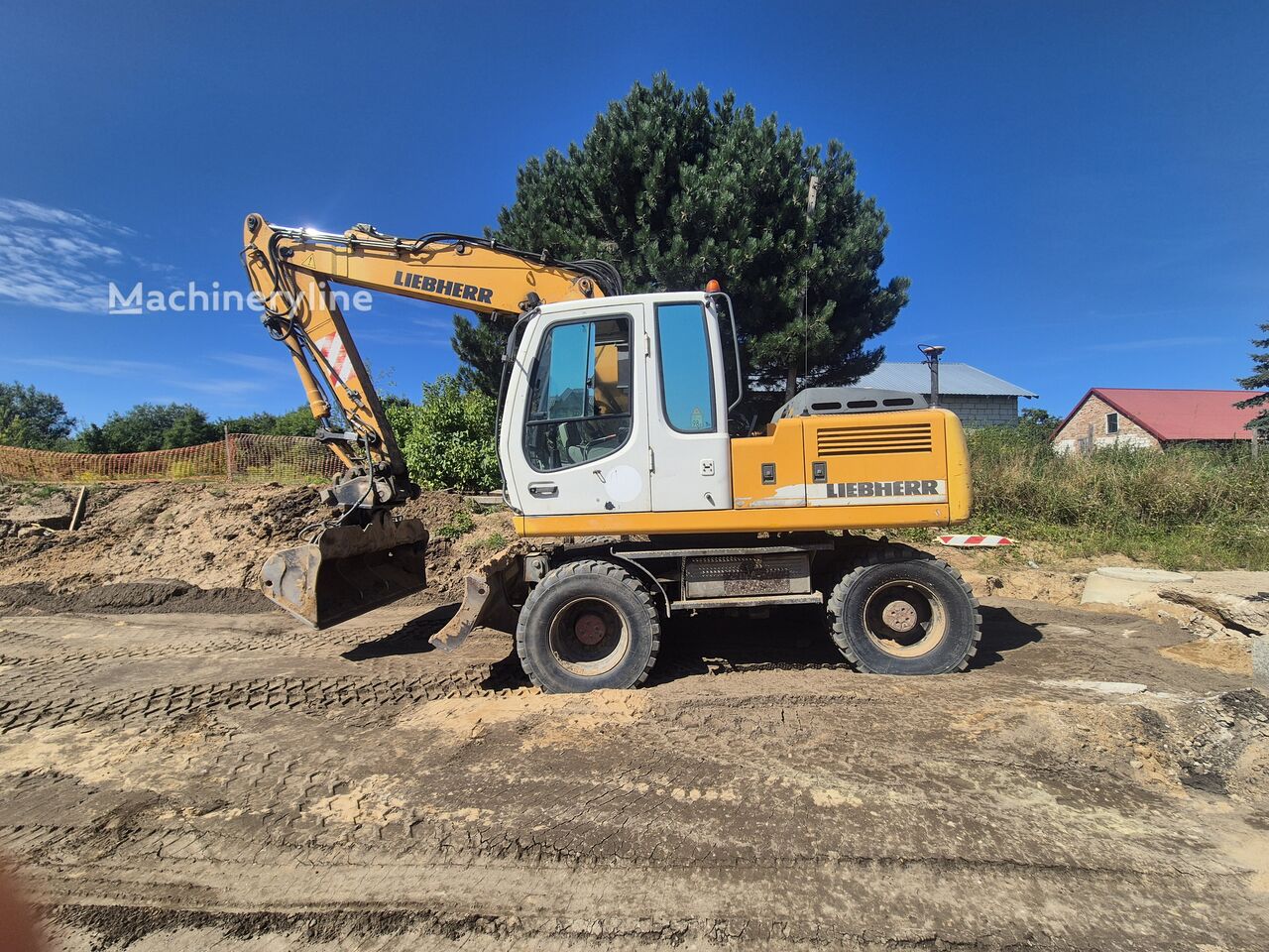 2004 Liebherr, 19 000 mth, dovoz Skladem v EU — foto 1