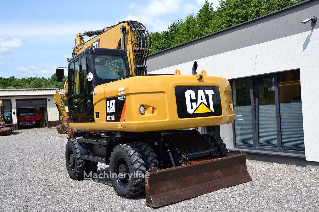 2013 Caterpillar, 12 100 mth, dovoz Skladem v EU — foto 7 z 16
