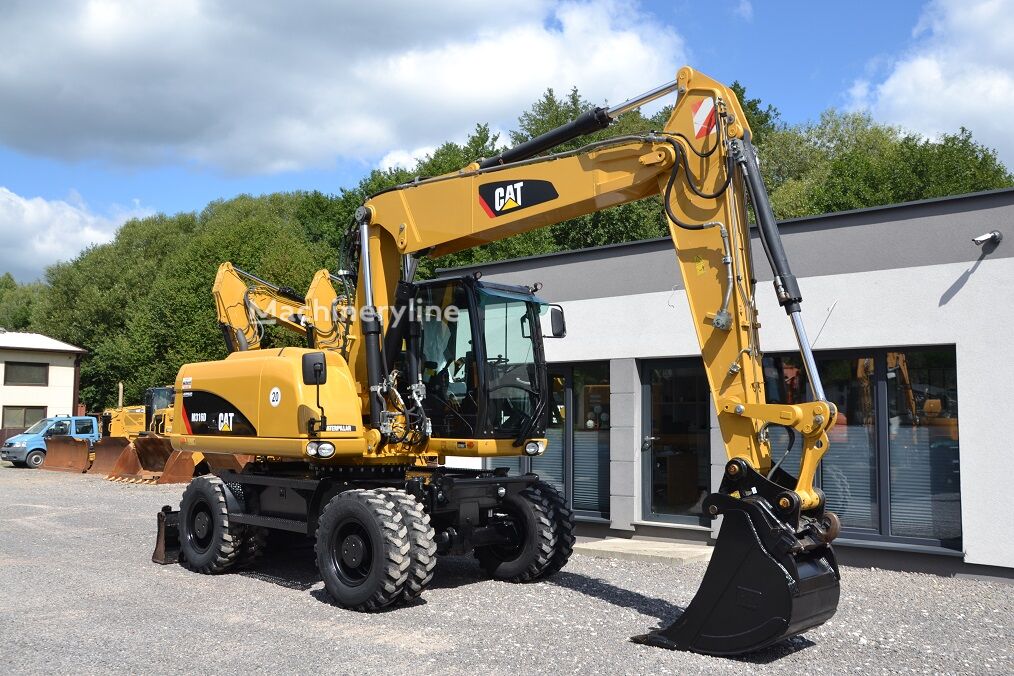 2013 Caterpillar, 7 900 mth, dovoz Skladem v EU — foto 14 z 16
