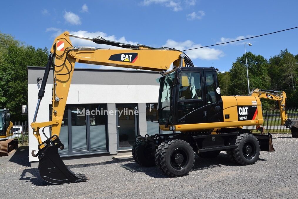2013 Caterpillar, 7 900 mth, dovoz Skladem v EU — foto 3 z 16