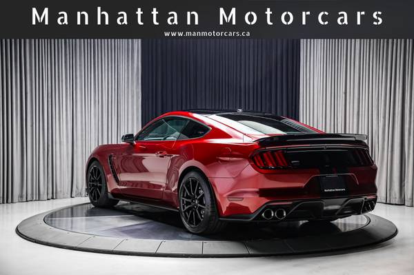 2017 Ford, dovoz Kanada — foto 2 z 12