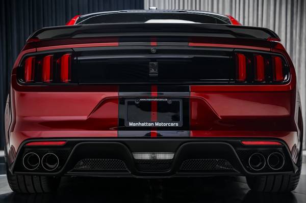 2017 Ford, dovoz Kanada — foto 9 z 12
