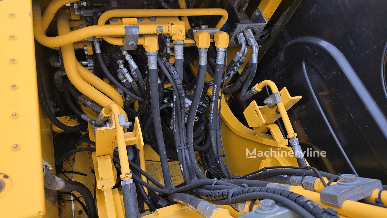 2013 JCB JS, 13 730 mth, dovoz Skladem v EU — foto 12 z 16