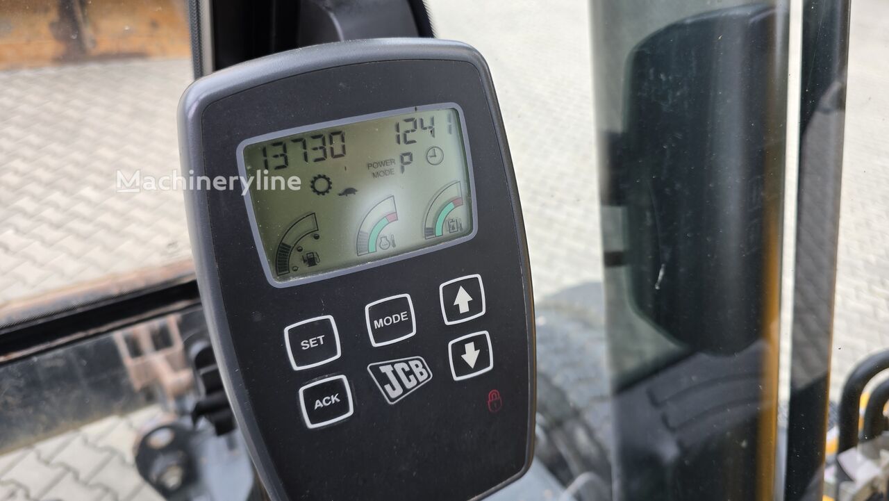 2013 JCB JS, 13 730 mth, dovoz Skladem v EU — foto 14 z 16