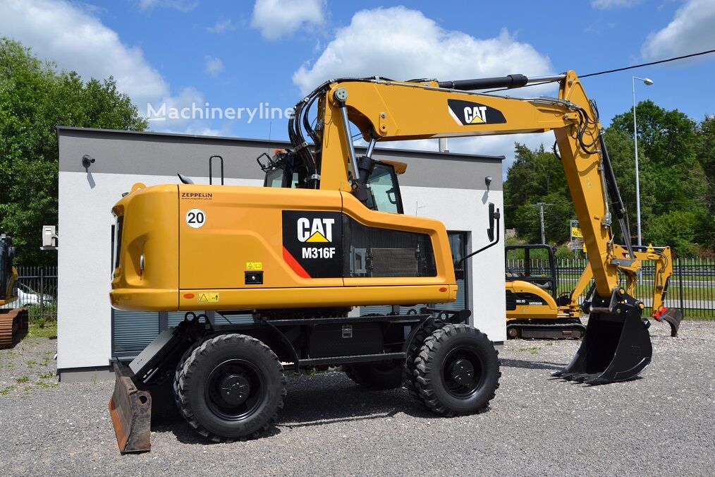 2017 Caterpillar, 12 000 mth, dovoz Skladem v EU — foto 11 z 16