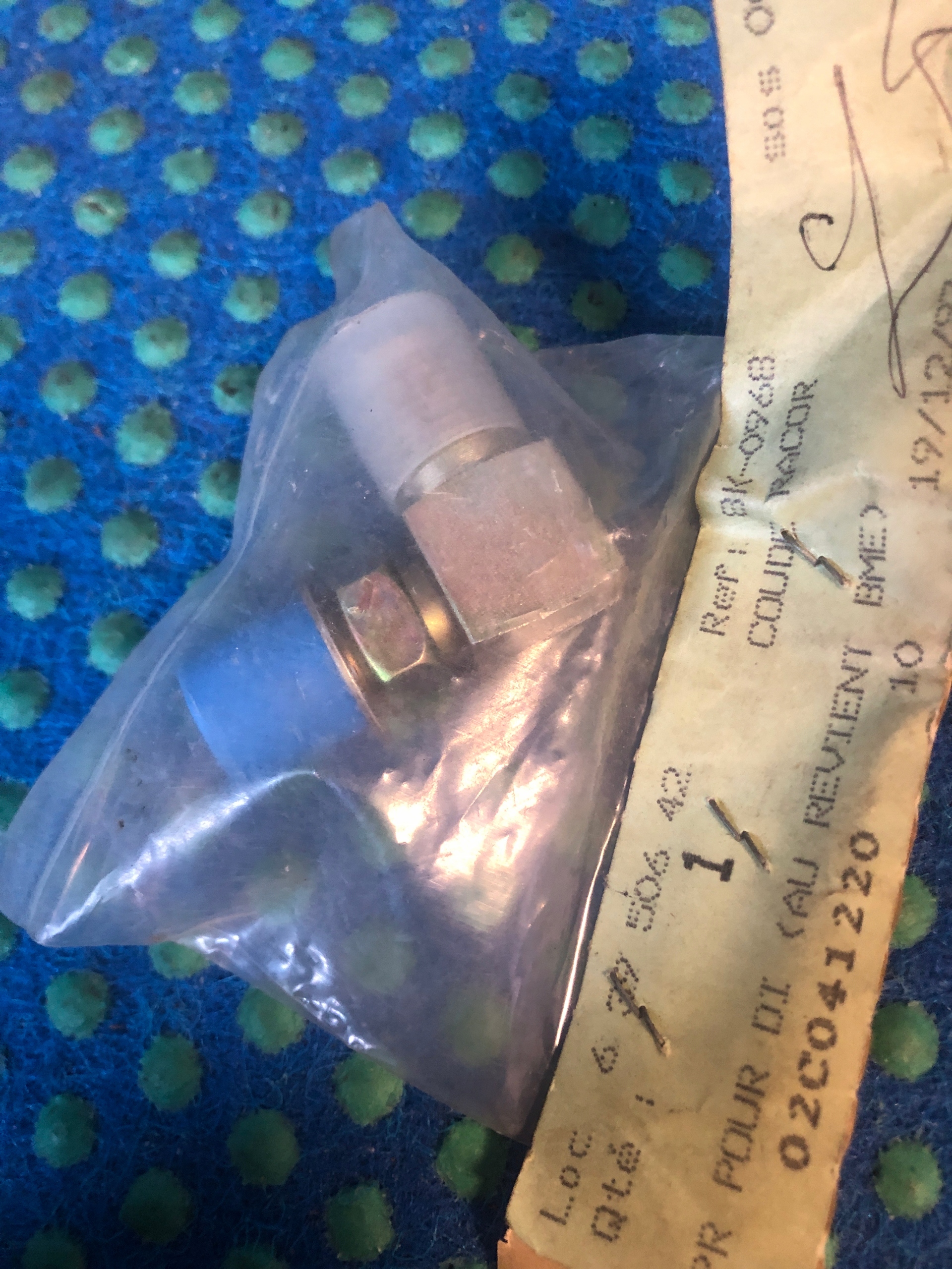 Adapter kolankowy 90 stopni o dlugosci 30,30 mm CAT 8K-0968, Skladem v EU — foto 1