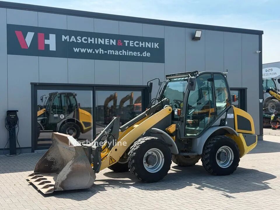 2013 Kramer 750, 3 647 mth, dovoz Skladem v EU — foto 1
