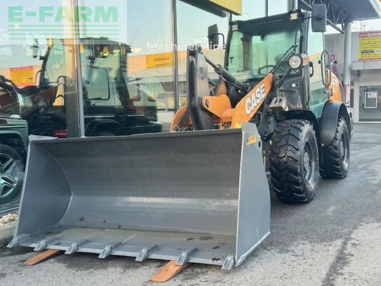 2019 Case 121F, 2 720 mth, dovoz Skladem v EU — foto 2 z 9