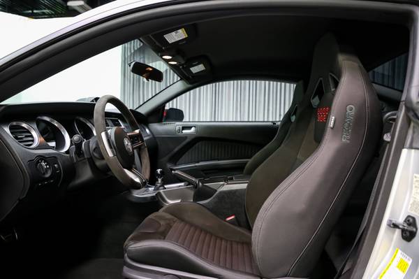 2012 Ford, dovoz Kanada — foto 12 z 12