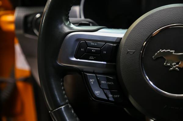 2018 Ford, dovoz Kanada — foto 11 z 12