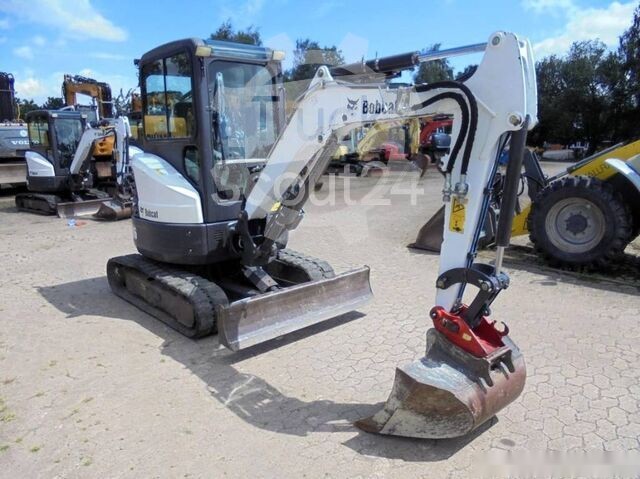 2017 Bobcat E 26, 3 901 mth, dovoz Skladem v EU — foto 2 z 5