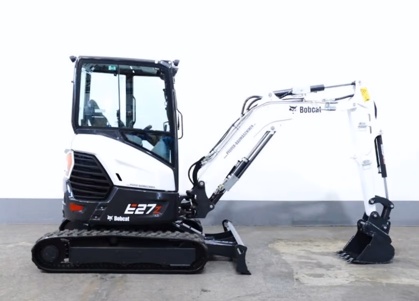 2022 Bobcat, 856 mth, dovoz Skladem v EU — foto 5 z 12