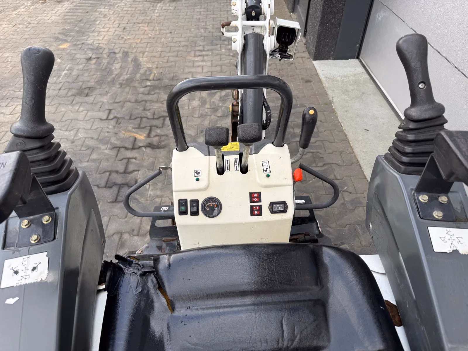 2018 Bobcat E10Z, 1 460 mth, dovoz Skladem v EU — foto 11 z 12