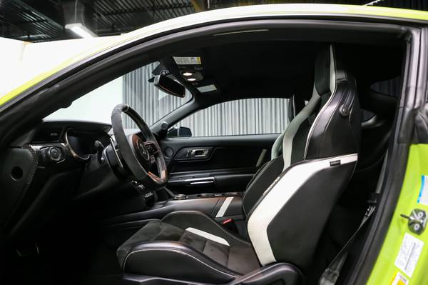 2020 Ford, dovoz Kanada — foto 10 z 12